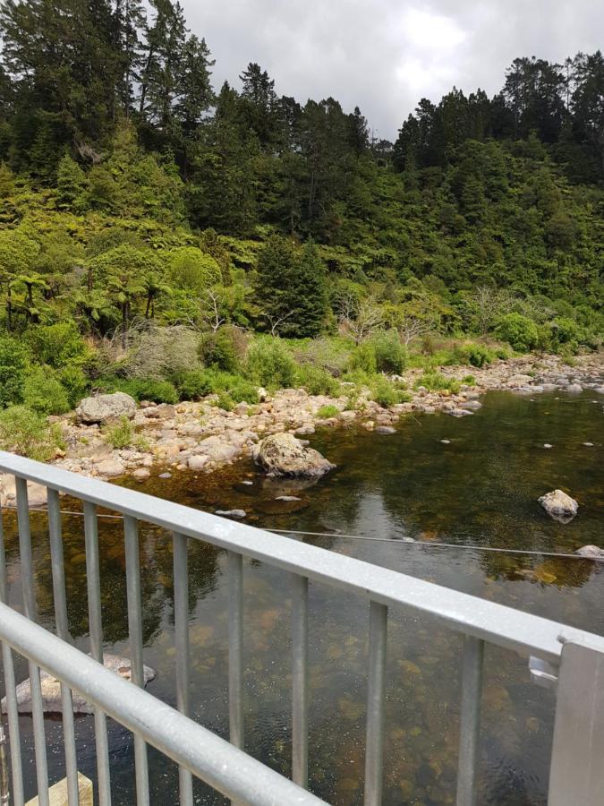 Paeroa Pukeko Lodge Exteriör bild